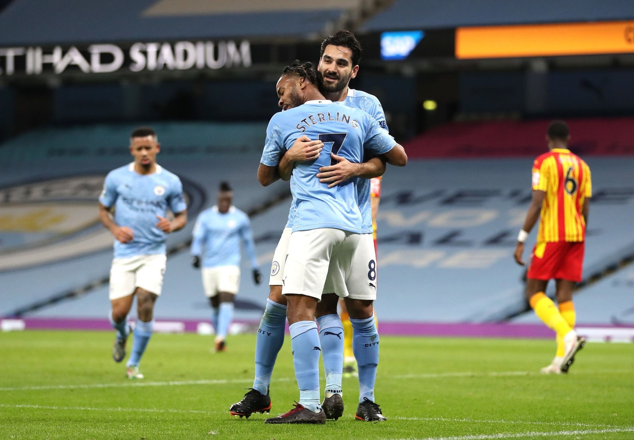 热刺的中前 热刺的中前